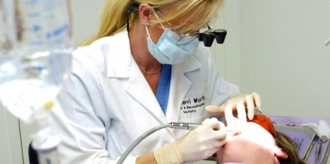 dentiste.femme.jpg